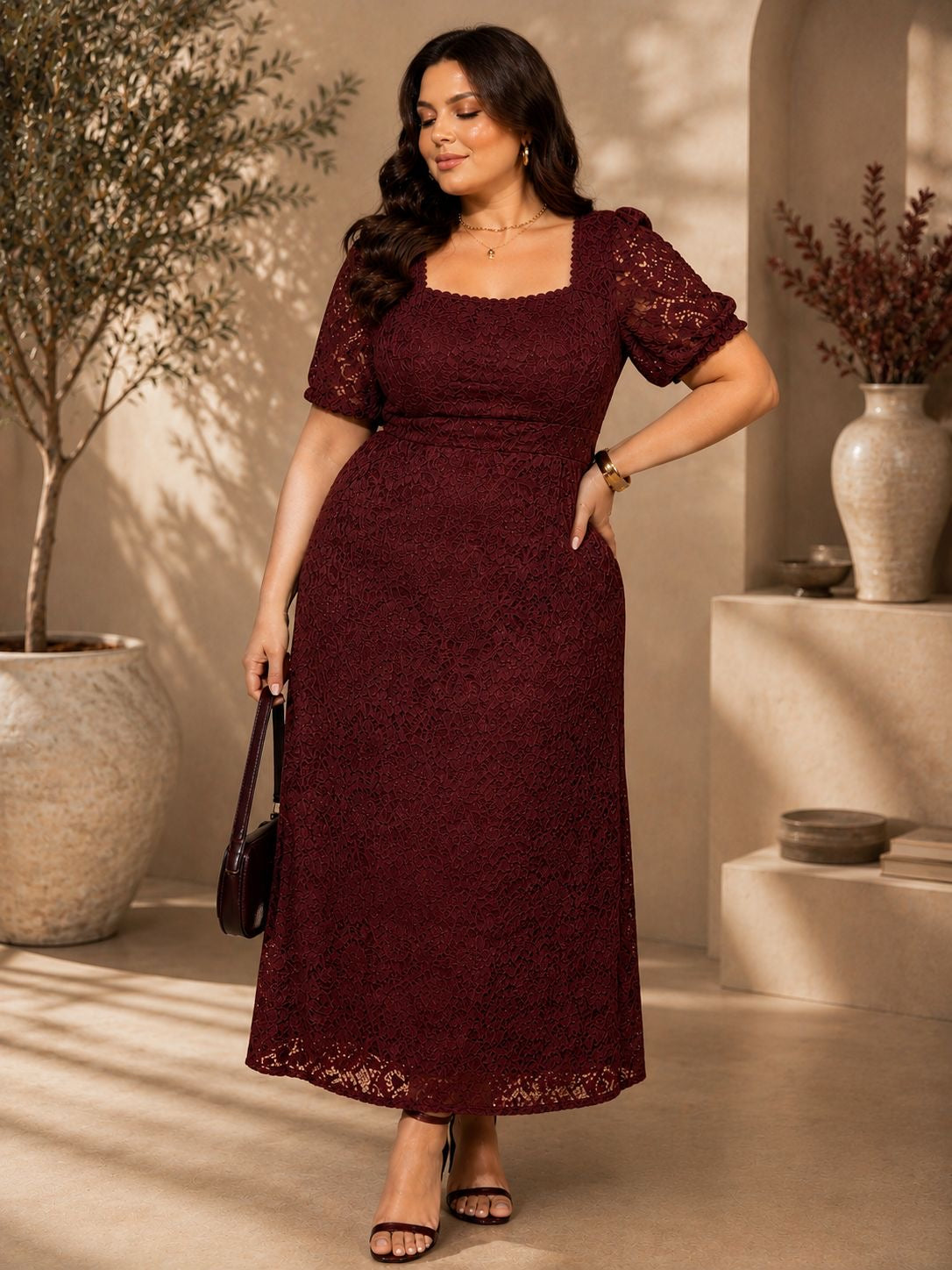 Abito in pizzo curvy